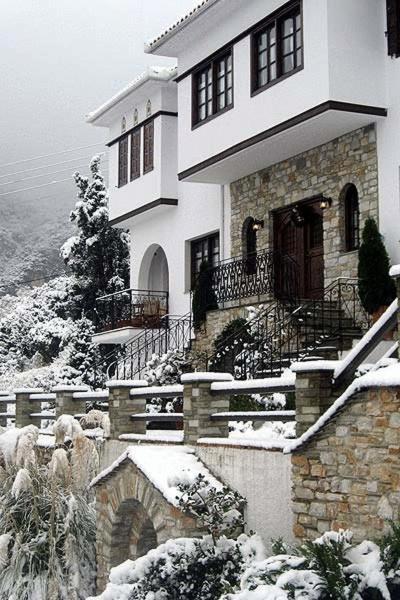 Hotel Petrino Makrinitsa Exterior photo