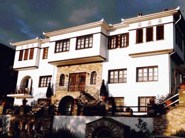 Hotel Petrino Makrinitsa Exterior photo