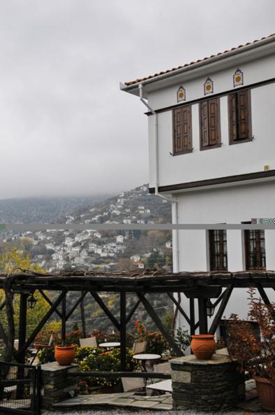 Hotel Petrino Makrinitsa Exterior photo